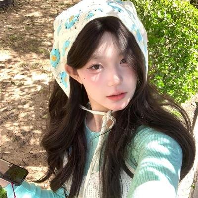 抽象画中的越南少女2